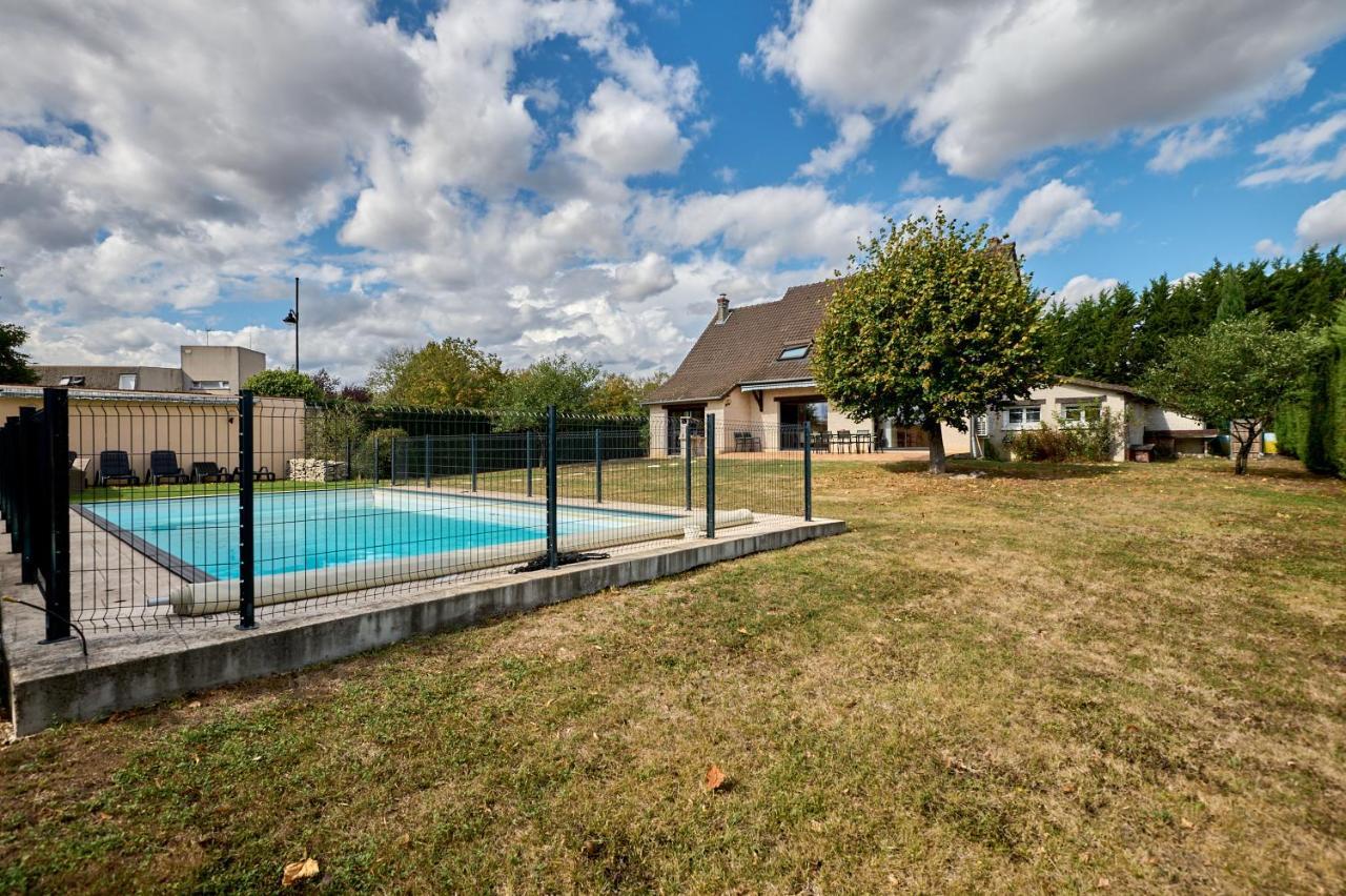 Superbe Villa Avec Piscine Маньи-Кур Экстерьер фото